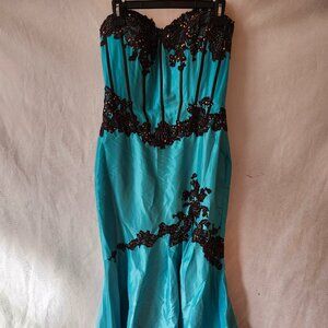 Jovani Taffeta Strapless Trumpet Style Gown in Teal with Black Lace Size 12